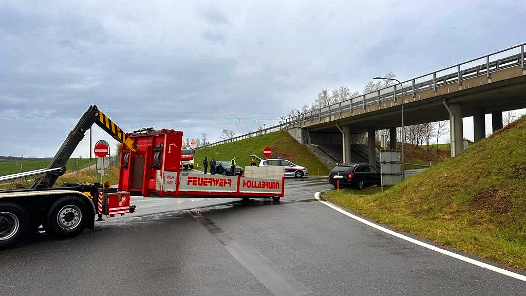 T1 - Verkehrsunfall-13.04.2023 07:30