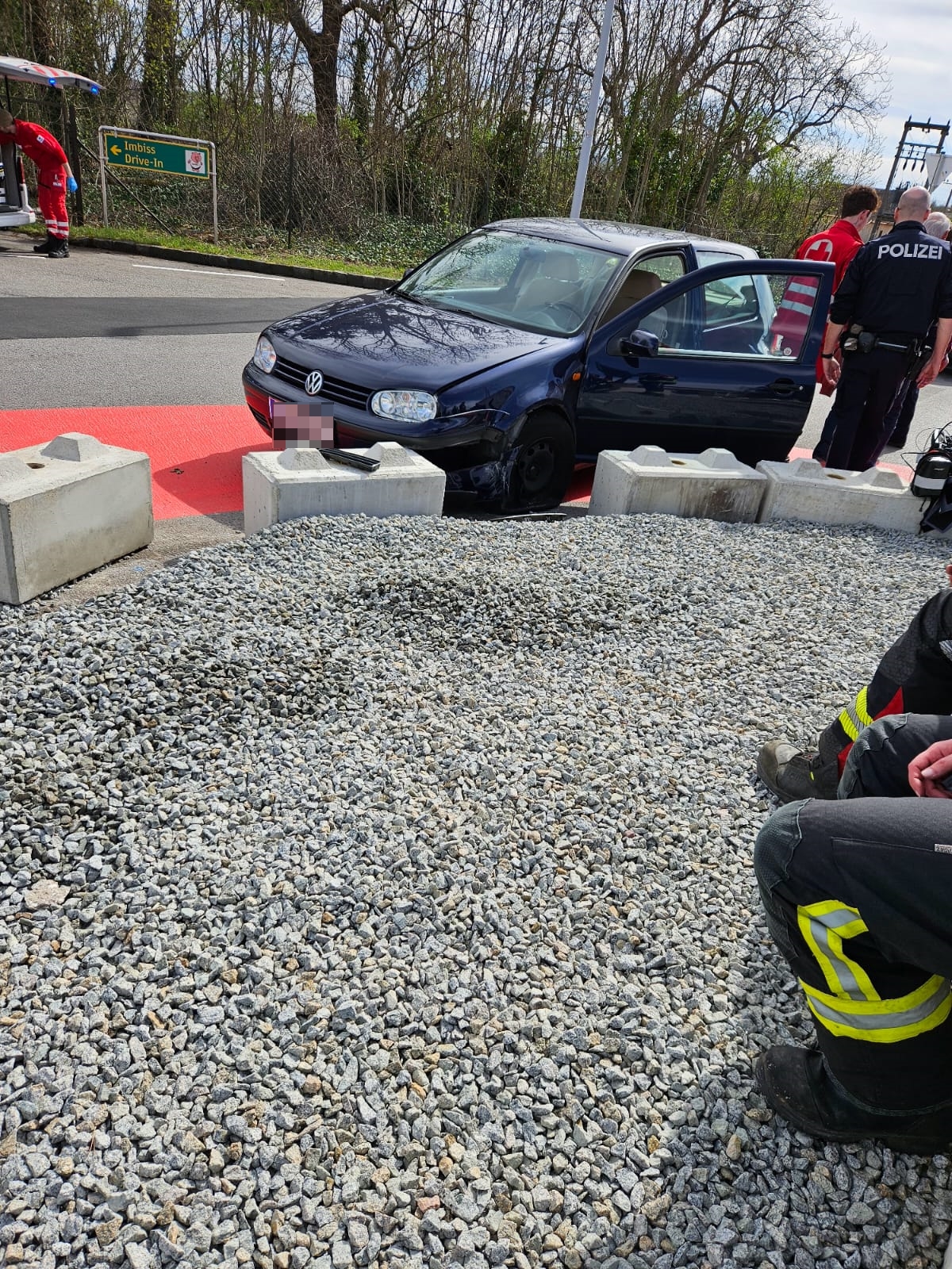 T2 - Menschenrettung (1 eingekl. Person)-29.03.2024 12:59