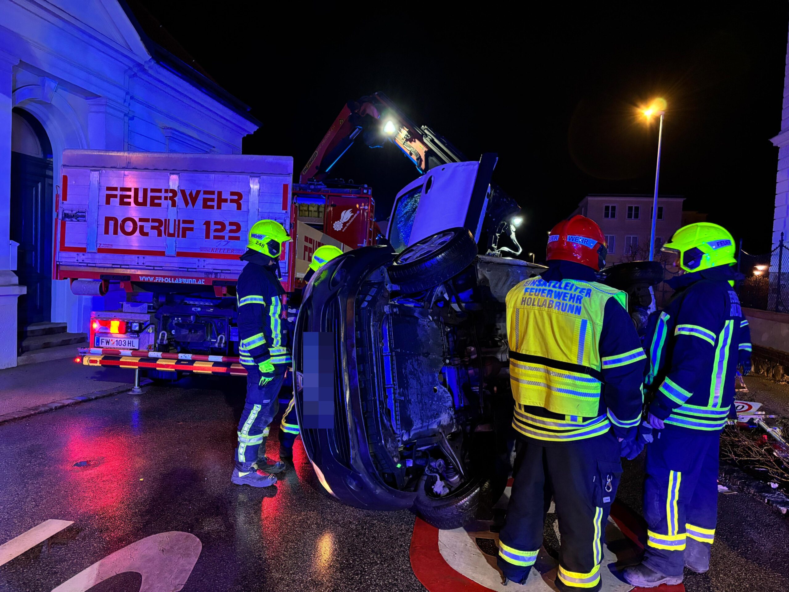 T2 - Menschenrettung - Verkehrsunfall-15.01.2025 21:45