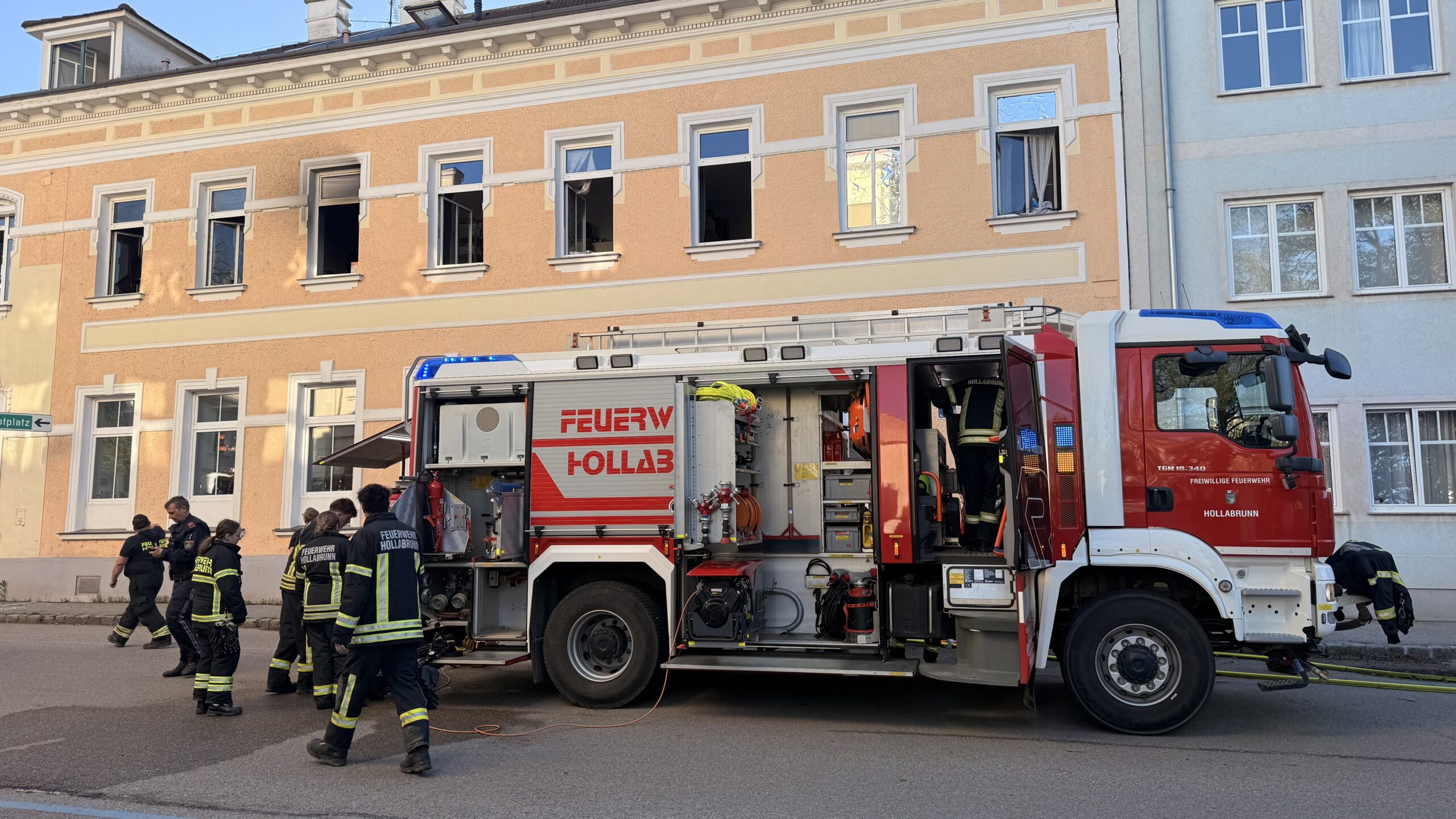 B2 - Zimmer - Menschenrettung-23.04.2026 17:08